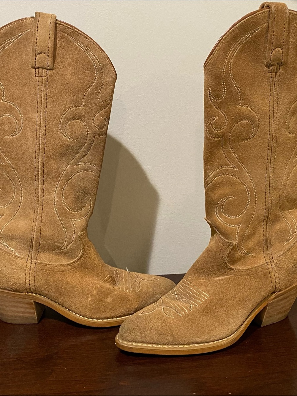 Classic Women's Cowboy Boots in Tan Suede